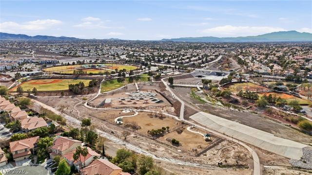 323 Evan Picone Drive, Henderson, NV 89014