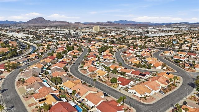 323 Evan Picone Drive, Henderson, NV 89014