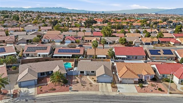 323 Evan Picone Drive, Henderson, NV 89014