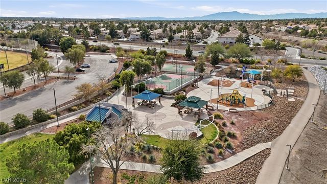 323 Evan Picone Drive, Henderson, NV 89014
