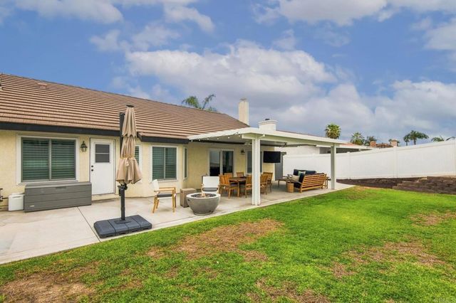 23474 Silver Strike Drive, Canyon Lake, CA 92587
