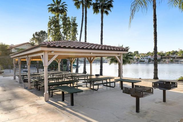 23474 Silver Strike Drive, Canyon Lake, CA 92587