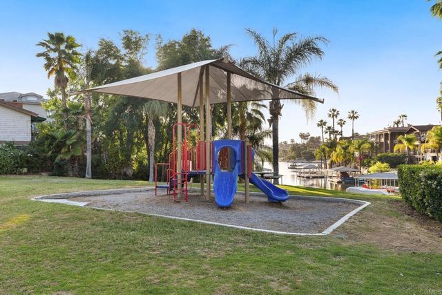 23474 Silver Strike Drive, Canyon Lake, CA 92587