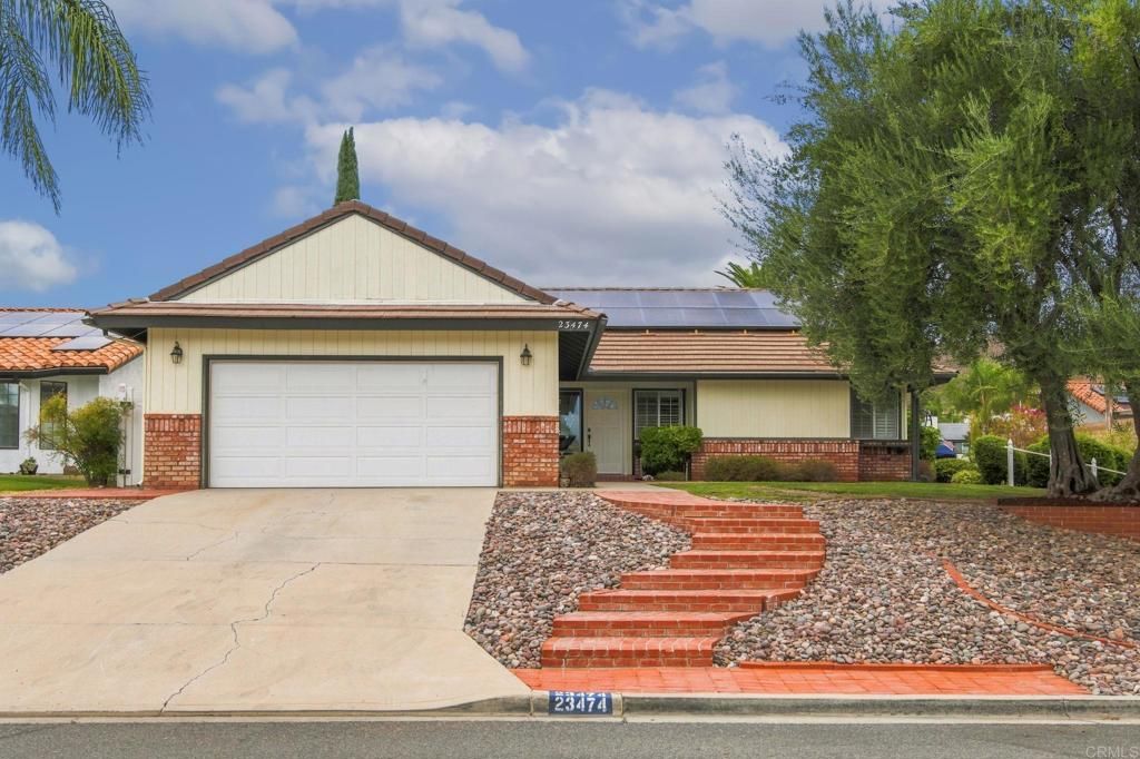 23474 Silver Strike Drive, Canyon Lake, CA 92587