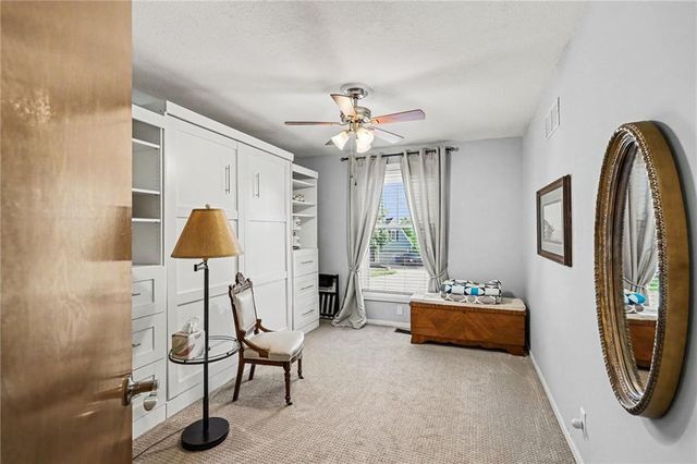 1445 W Prairie Court, Olathe, KS 66061