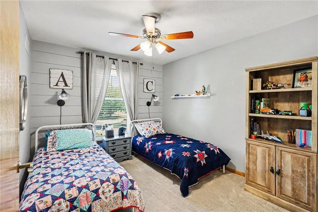 1445 W Prairie Court, Olathe, KS 66061