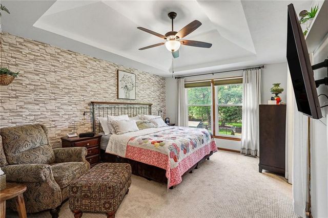 1445 W Prairie Court, Olathe, KS 66061