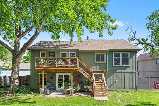 1445 W Prairie Court, Olathe, KS 66061