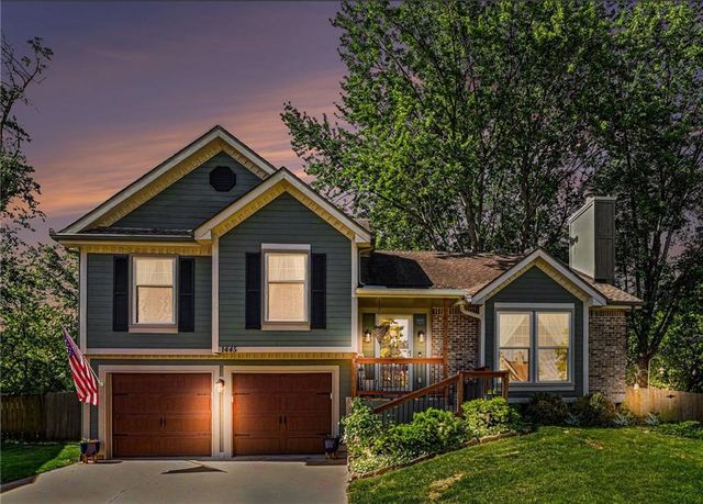 1445 W Prairie Court, Olathe, KS 66061