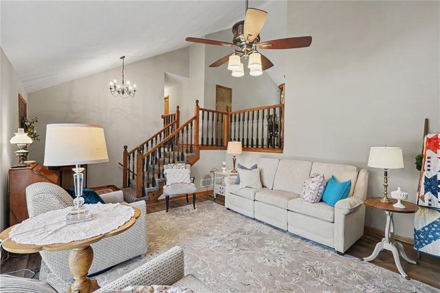 1445 W Prairie Court, Olathe, KS 66061