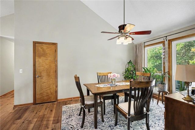 1445 W Prairie Court, Olathe, KS 66061