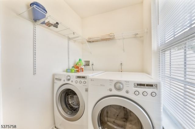 457 Teneyke Pl, Rahway City, NJ 07065