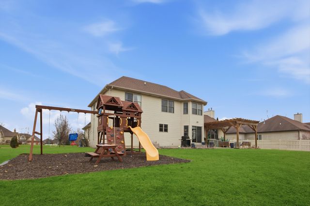 9560 Triana Lane, St. John, IN 46373