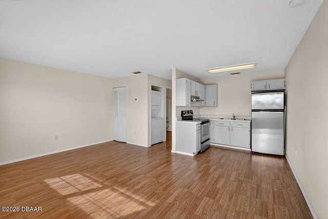 1290 9th St Apt 505, Daytona Beach, FL 32117