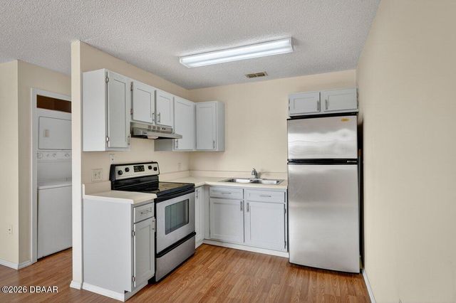 1290 9th St Apt 505, Daytona Beach, FL 32117