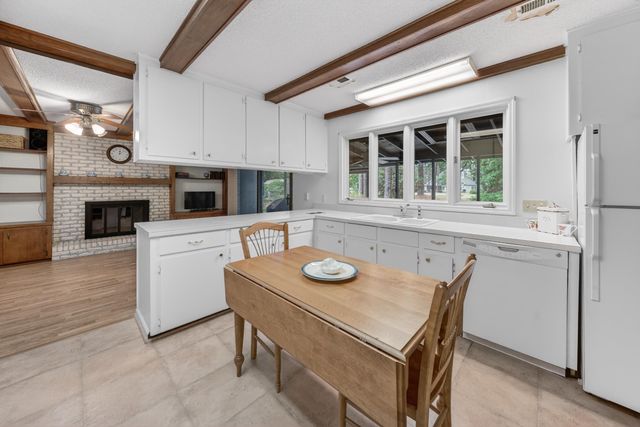 113 Capt Anthony White Ln., Georgetown, SC 29440