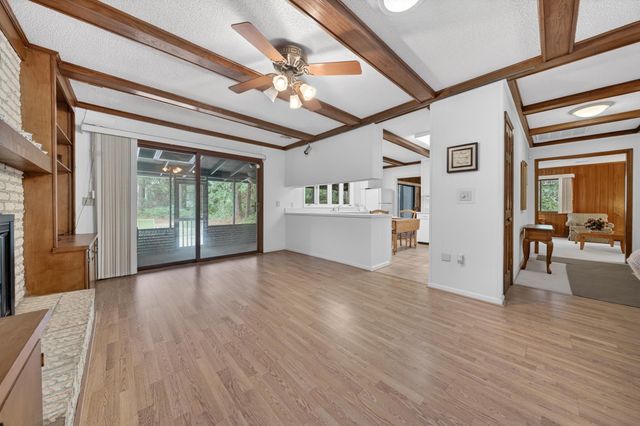 113 Capt Anthony White Ln., Georgetown, SC 29440