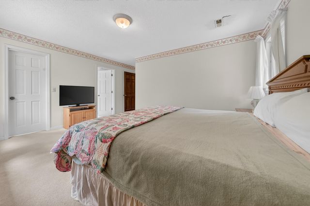 113 Capt Anthony White Ln., Georgetown, SC 29440