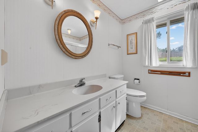 113 Capt Anthony White Ln., Georgetown, SC 29440