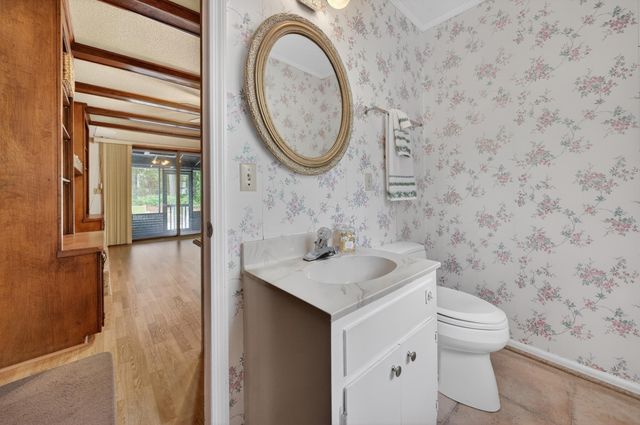 113 Capt Anthony White Ln., Georgetown, SC 29440