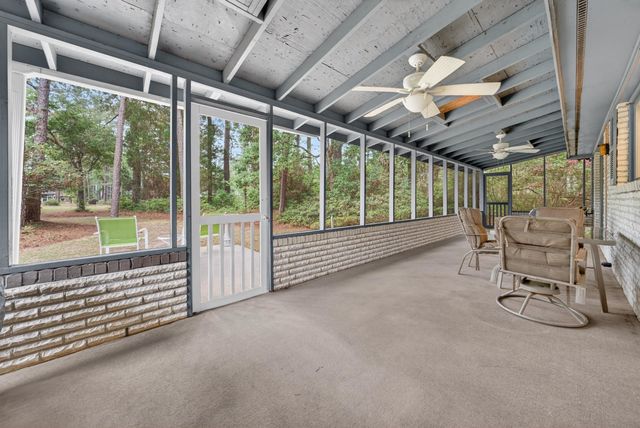 113 Capt Anthony White Ln., Georgetown, SC 29440
