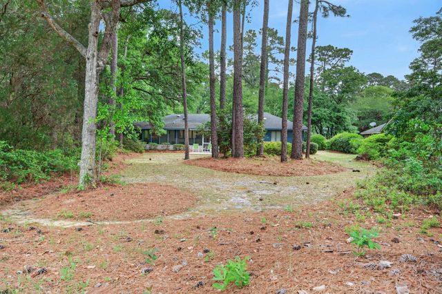 113 Capt Anthony White Ln., Georgetown, SC 29440