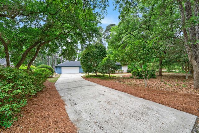 113 Capt Anthony White Ln., Georgetown, SC 29440