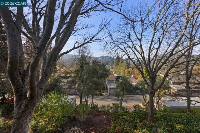 657 Terra California Drive 5, Walnut Creek, CA 94595