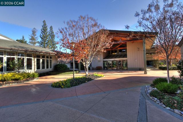 657 Terra California Drive 5, Walnut Creek, CA 94595