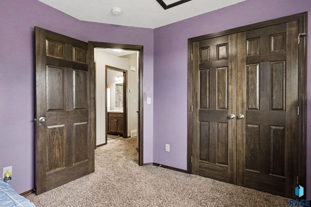 3912 S Pisidian Ave Avenue, Sioux Falls, SD 57110