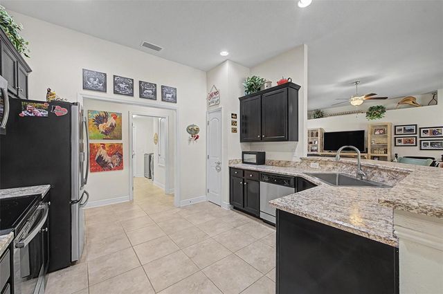 27928 AUSTIN WOODS DRIVE, Dade City, FL 33525