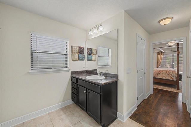27928 AUSTIN WOODS DRIVE, Dade City, FL 33525