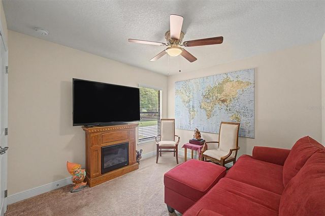 27928 AUSTIN WOODS DRIVE, Dade City, FL 33525