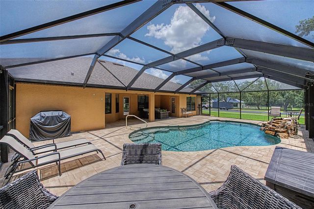 27928 AUSTIN WOODS DRIVE, Dade City, FL 33525