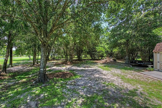 27928 AUSTIN WOODS DRIVE, Dade City, FL 33525