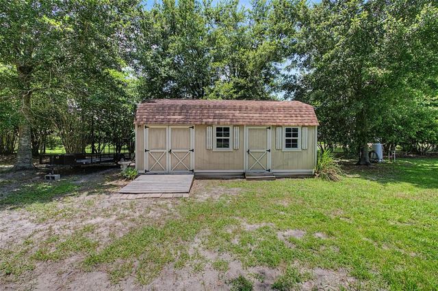27928 AUSTIN WOODS DRIVE, Dade City, FL 33525