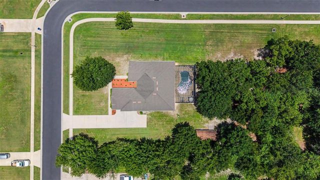 27928 AUSTIN WOODS DRIVE, Dade City, FL 33525