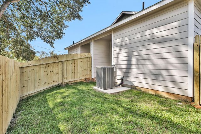 496 Golden Street A, Willis, TX 77378