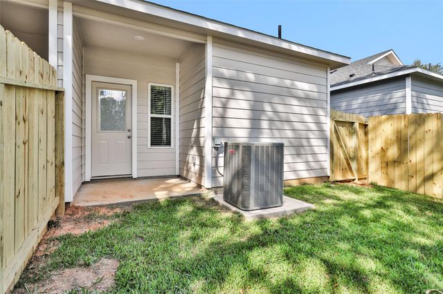 496 Golden Street A, Willis, TX 77378