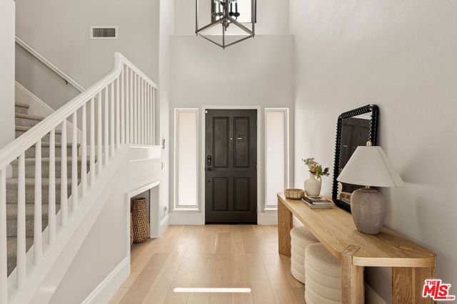 6592 Kentwood Bluffs Drive, Los Angeles, CA 90045