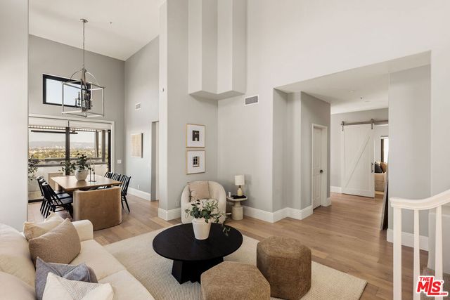 6592 Kentwood Bluffs Drive, Los Angeles, CA 90045