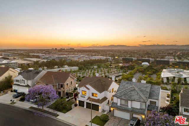 6592 Kentwood Bluffs Drive, Los Angeles, CA 90045