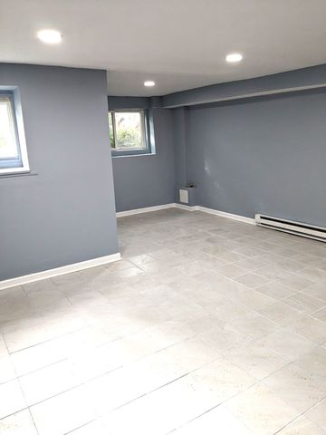 5627 N Campbell Avenue G, Chicago, IL 60659