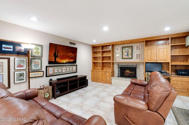 6350 N Placita De Eduardo, Tucson, AZ 85718