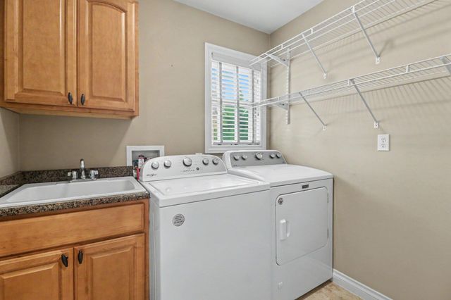 24788 Foxmoor Boulevard, Woodhaven City, MI 48183