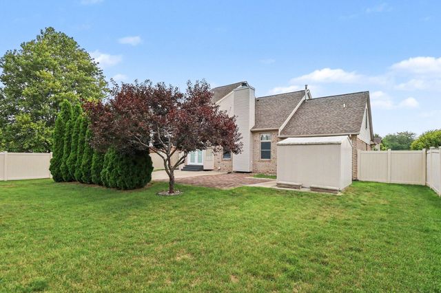 24788 Foxmoor Boulevard, Woodhaven City, MI 48183