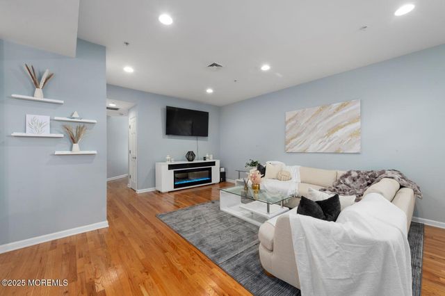 W162 Main Street, Manasquan, NJ 08736