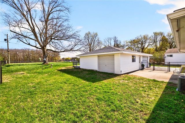 302 Wellington Road, Webster, NY 14580