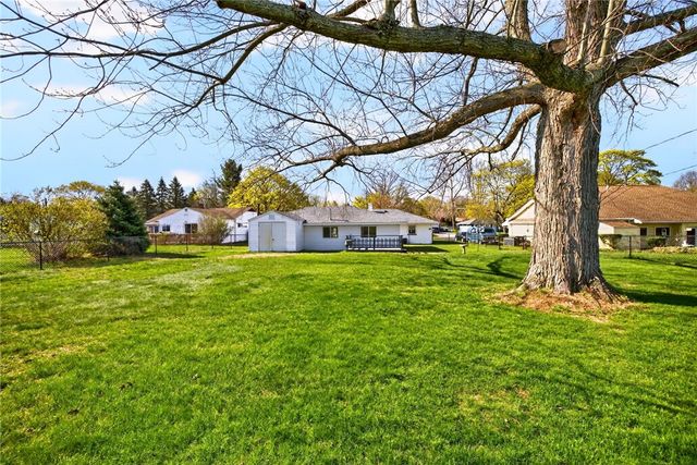 302 Wellington Road, Webster, NY 14580