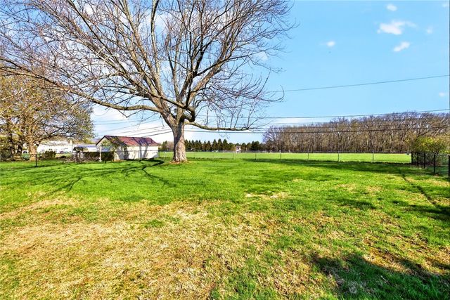 302 Wellington Road, Webster, NY 14580